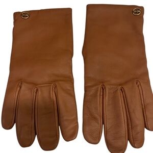 Coach Ladies Horse and Carriage Plaque Leather Tech Gloves Gently Used
